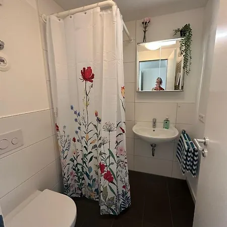 Komfortables, Barrierefreies Appartement Mit Sonnigem Balkon In Der Naehe Von Flughafen Und Messe 30 Leinfelden-Echterdingen Buitenkant foto